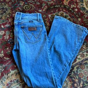 Wrangler Women's Blue Flare Jeans mid rise
